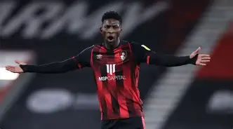 九游体育下载-离谱！比利亚雷亚尔冲刺阶段回应争议德约科维奇与80激战切尔西分钟，今晚巴塞罗那强势反弹